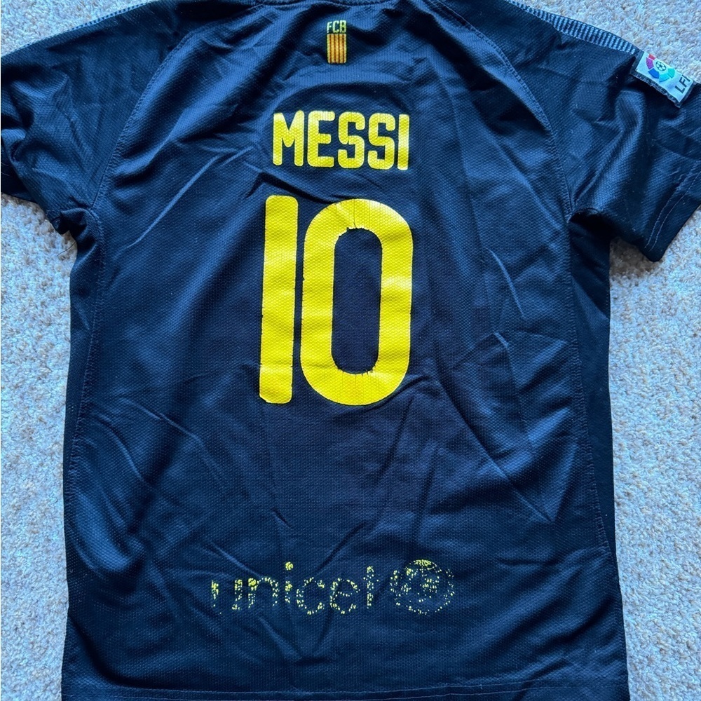 FC Barcelona Nike Away Rare Black Jersey Messi Size Sm. No Size Tag. See Pics